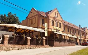 Libra Hotel